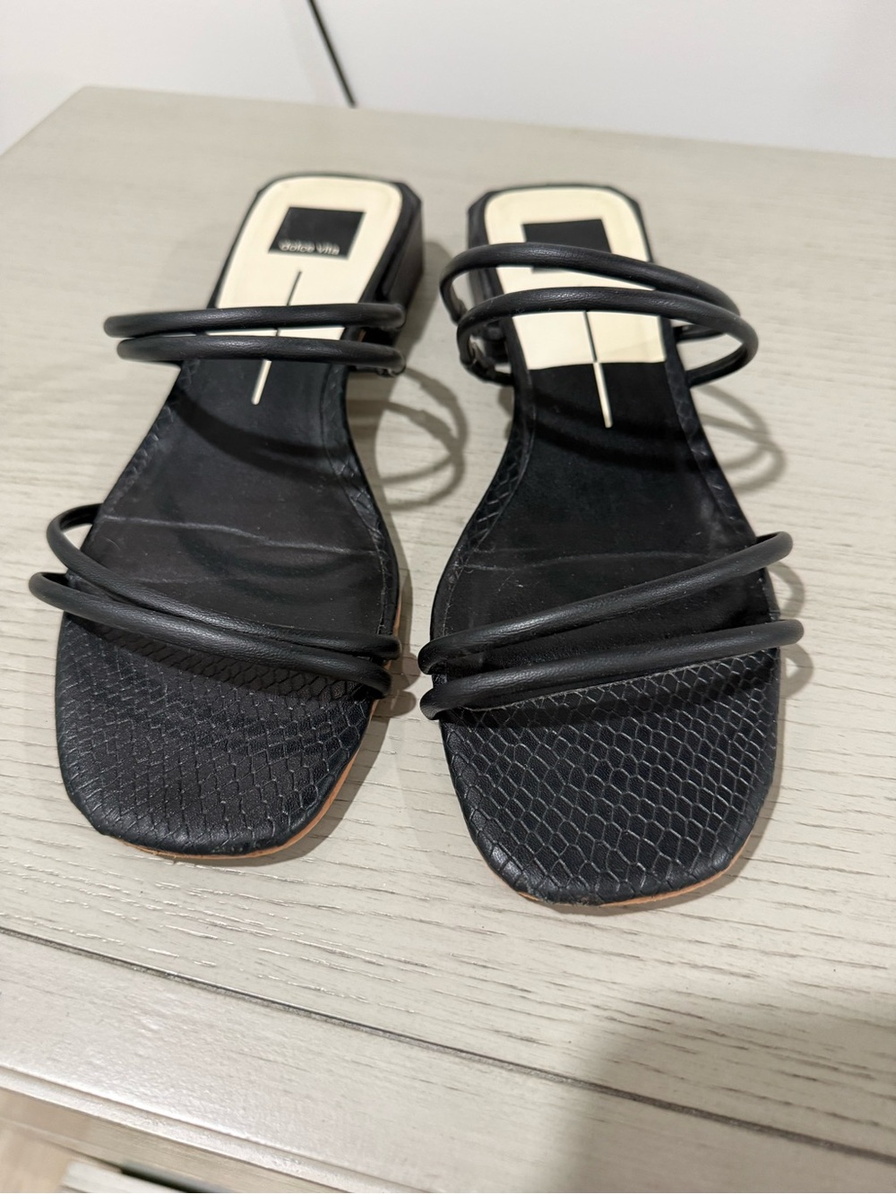 Dolce Vita black strappy sandal size 10